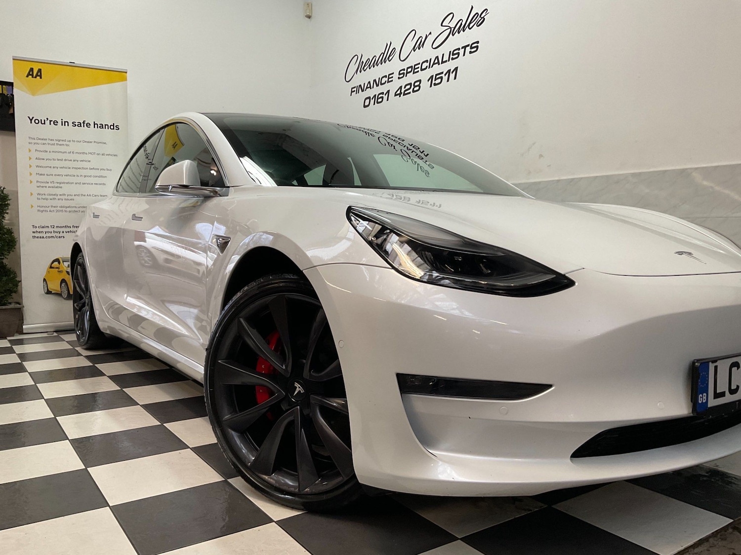 Used Tesla Model 3 2019 for sale - 76994444: Photo 10