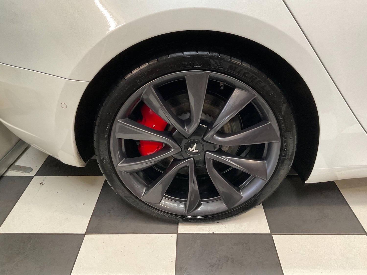 Used Tesla Model 3 2019 for sale - 76994444: Photo 16