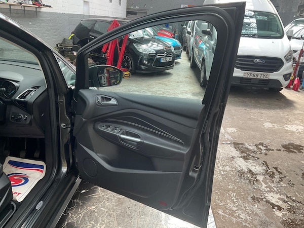 Used Ford C-Max 2017 for sale - 75449504: Photo 6