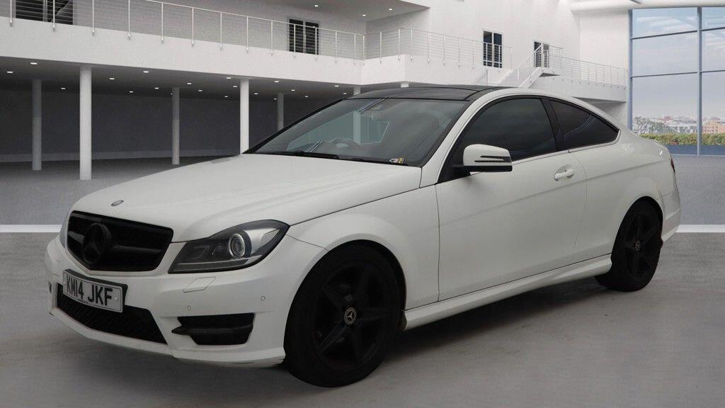 Used Mercedes-Benz C Class 2014 for sale - 76389398: Photo 2