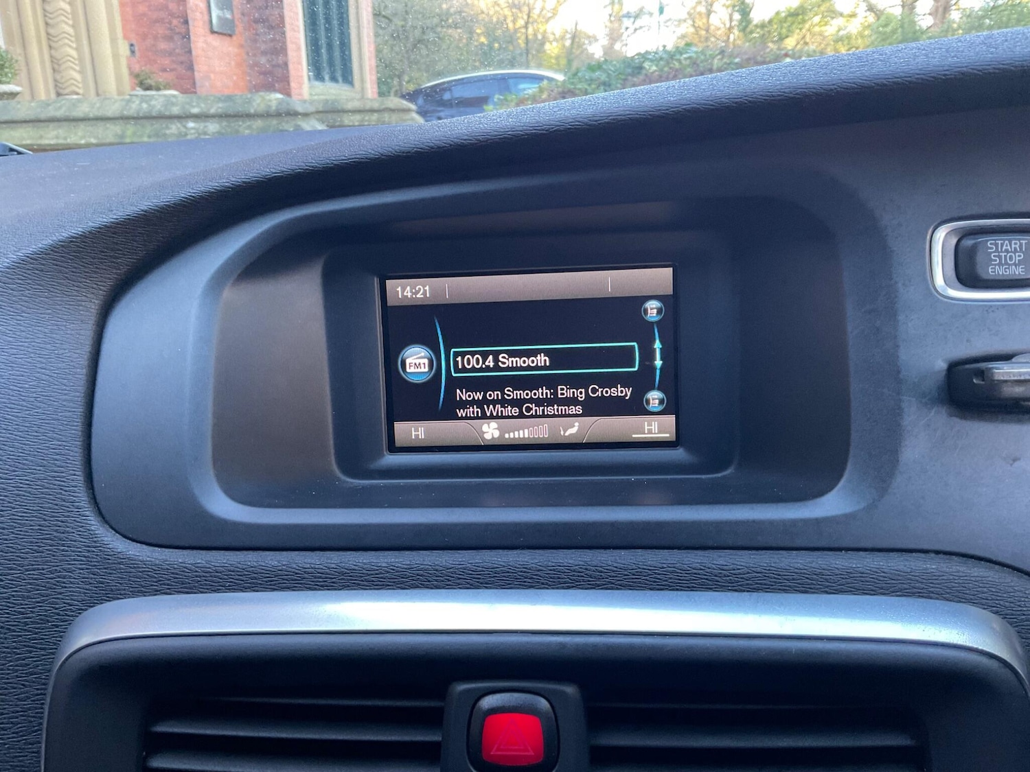 Used Volvo V40 2014 for sale - 76644653: Photo 28