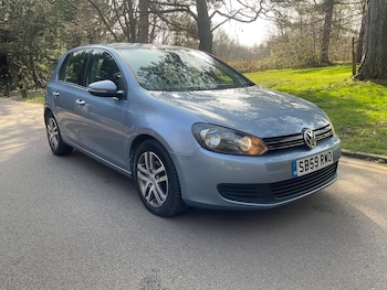 Used Volkswagen Golf 2010 for sale - 77769056: Photo