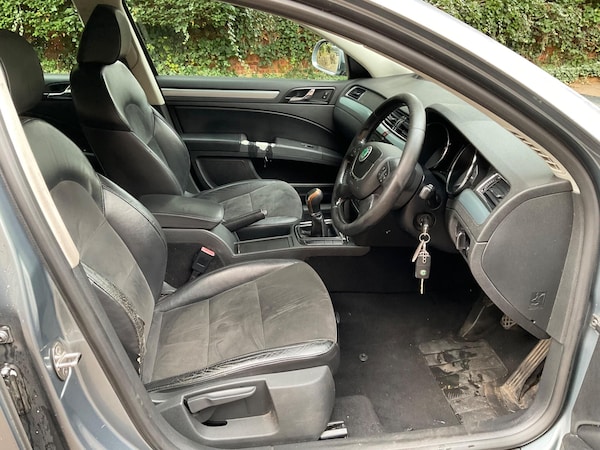 Used Skoda Superb 2009 for sale - 76315184: Photo 12
