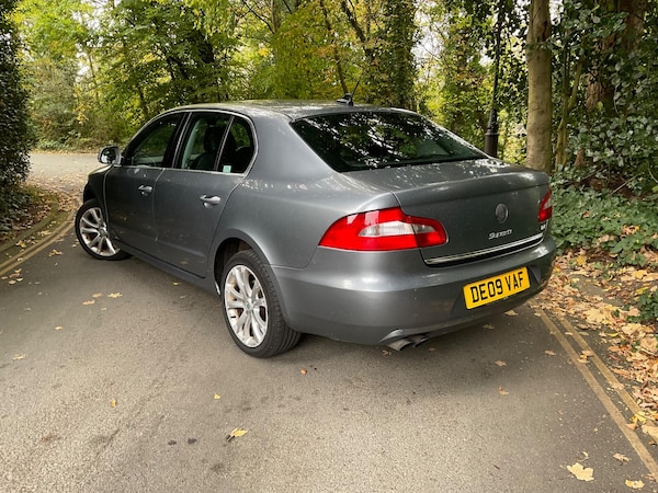 Used Skoda Superb 2009 for sale - 76315184: Photo 2