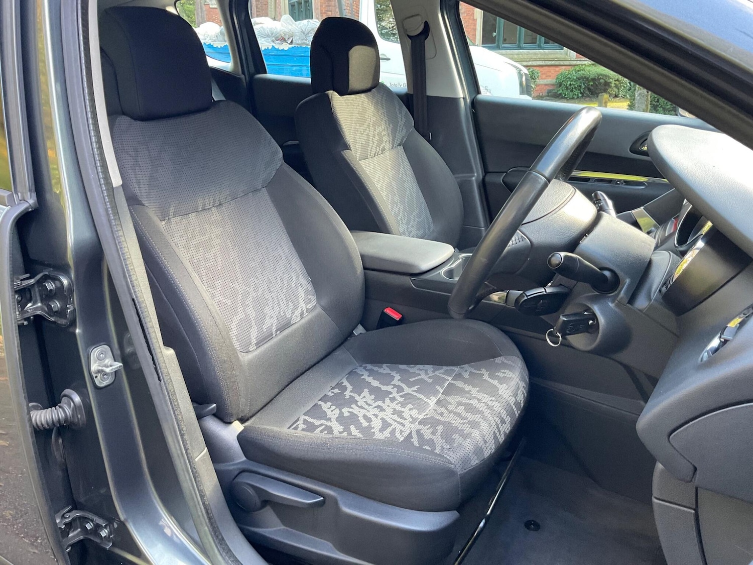 Used Peugeot 3008 2011 for sale - 76993941: Photo 15