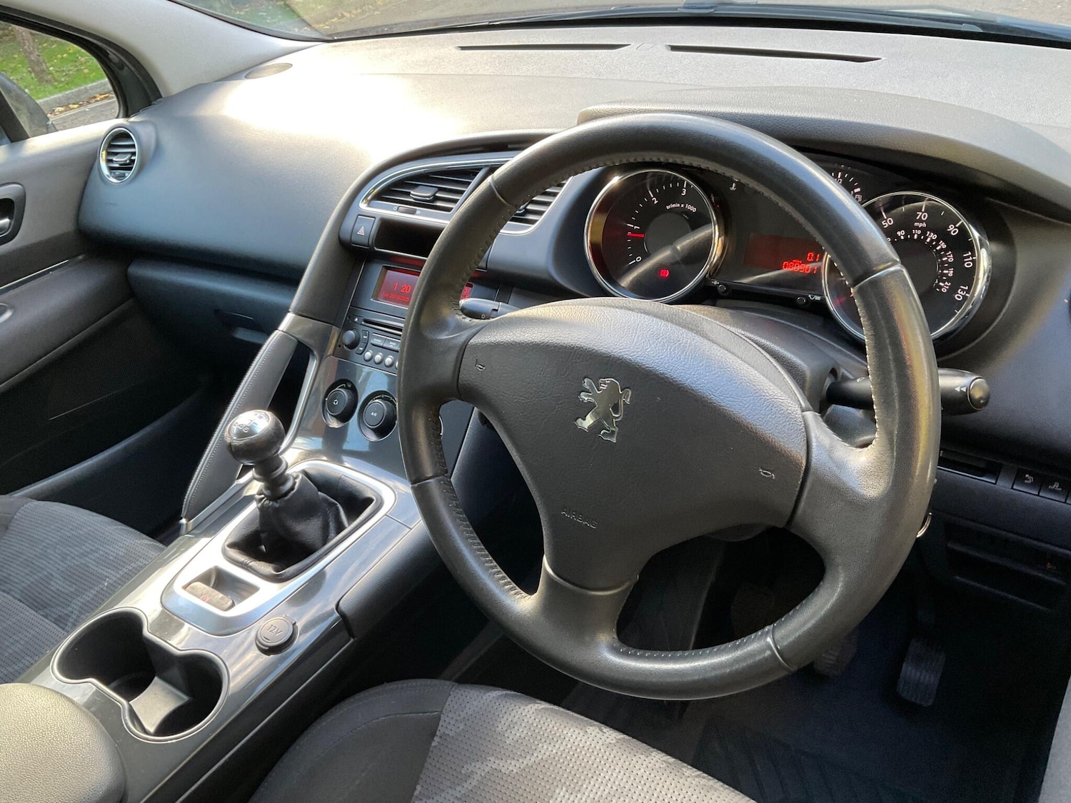 Used Peugeot 3008 2011 for sale - 76993941: Photo 22