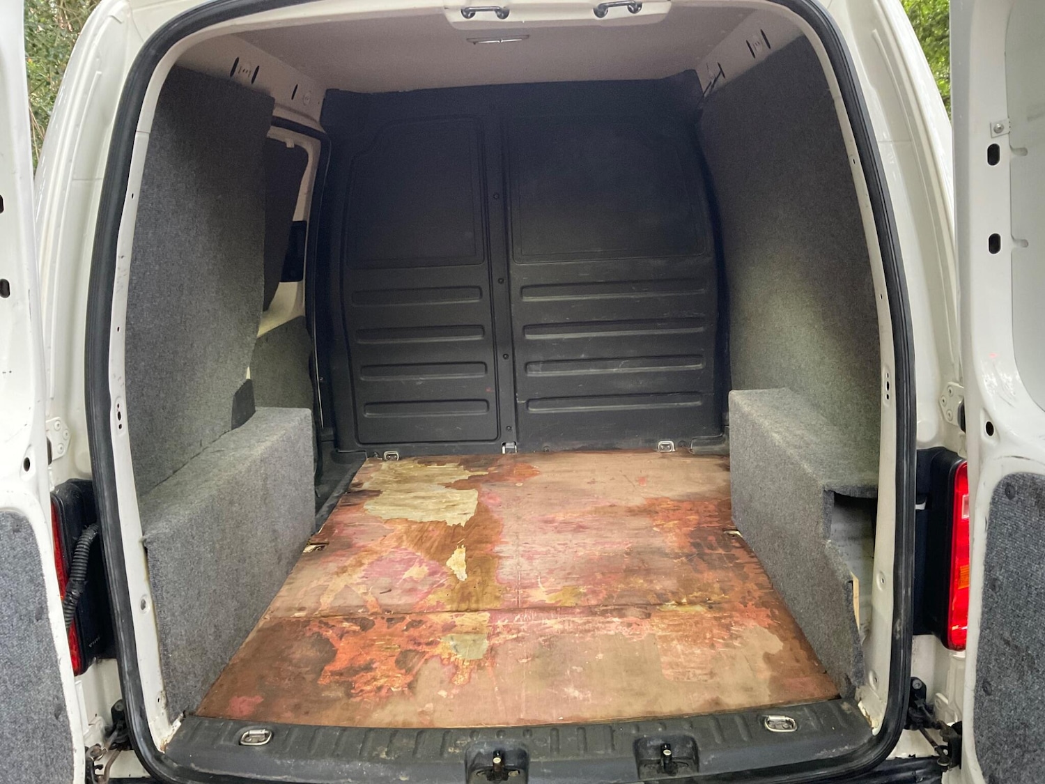 Used Volkswagen Caddy 2011 for sale - 76398603: Photo 11