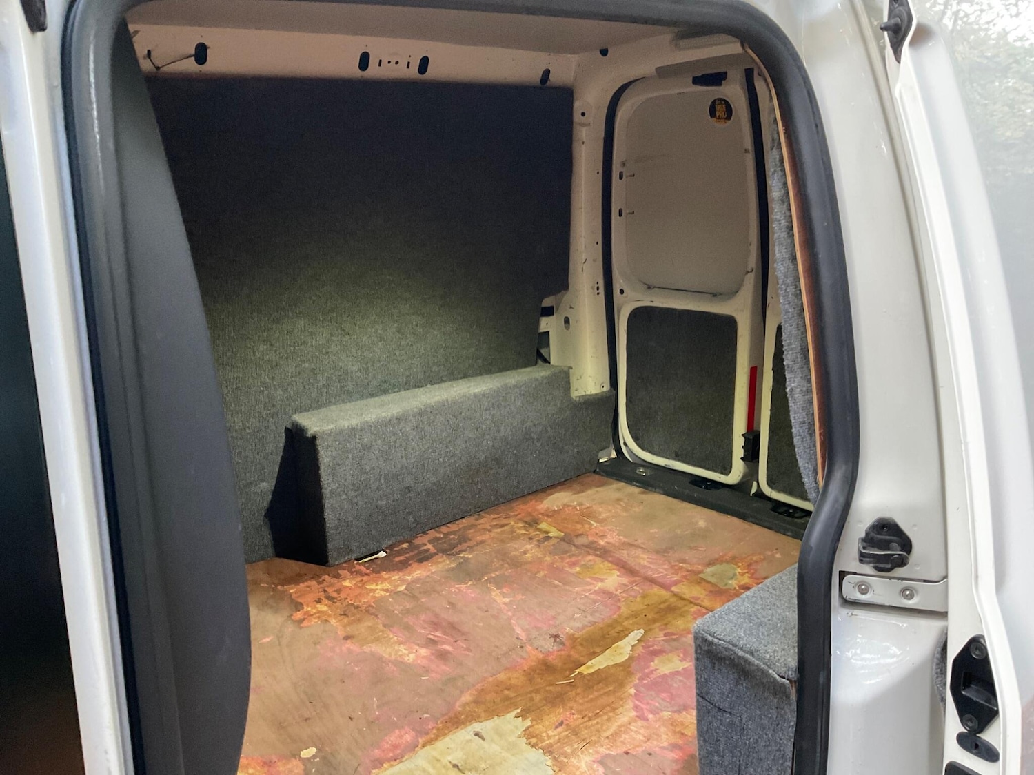 Used Volkswagen Caddy 2011 for sale - 76398603: Photo 12