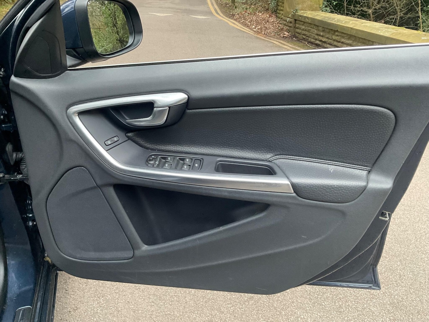 Used Volvo S60 2013 for sale - 77425711: Photo 30