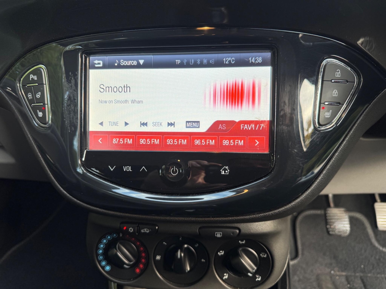 Used Vauxhall Corsa 2015 for sale - 76440292: Photo 23