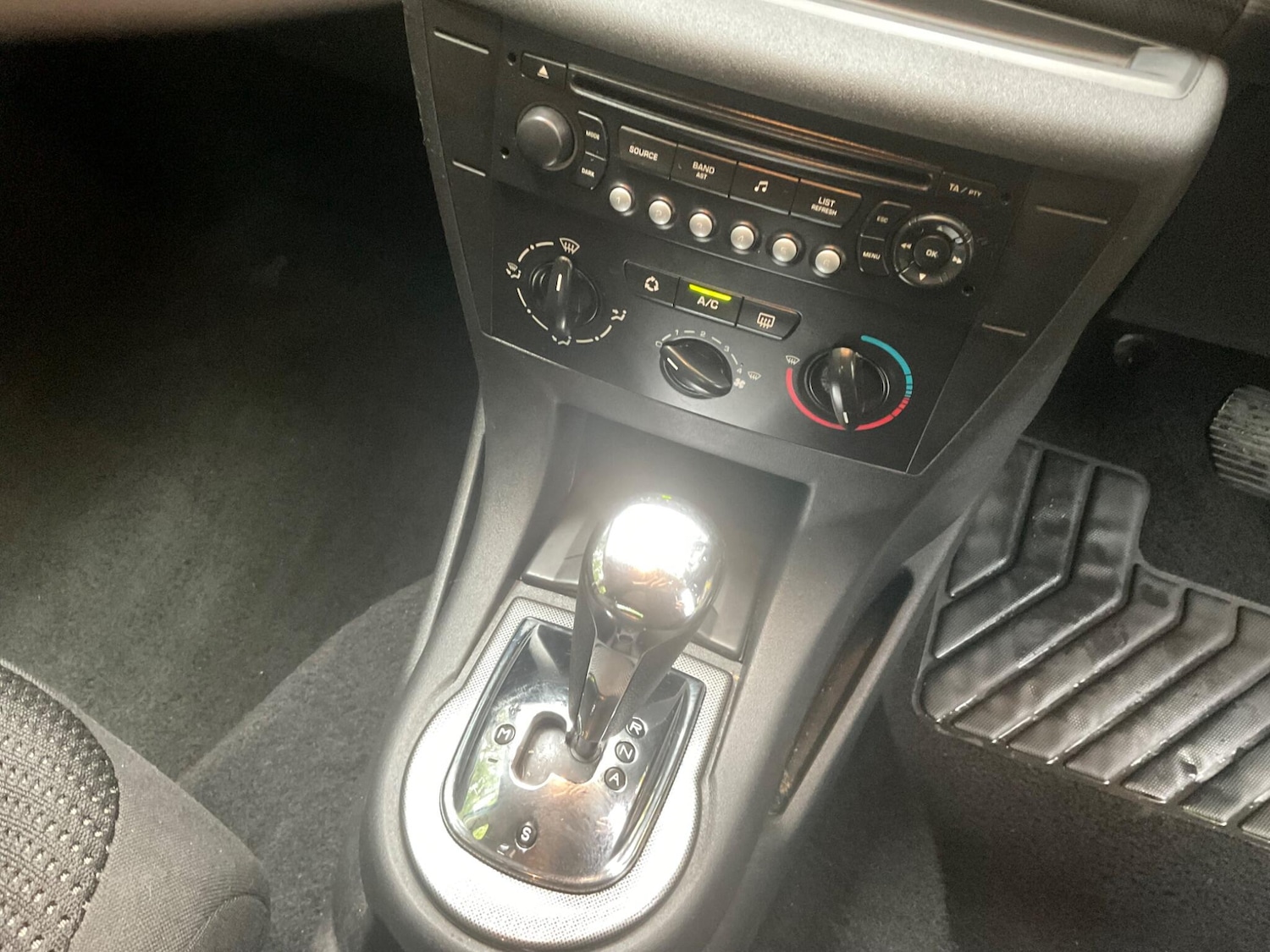 Used Citroen C4 2010 for sale - 76326654: Photo 23