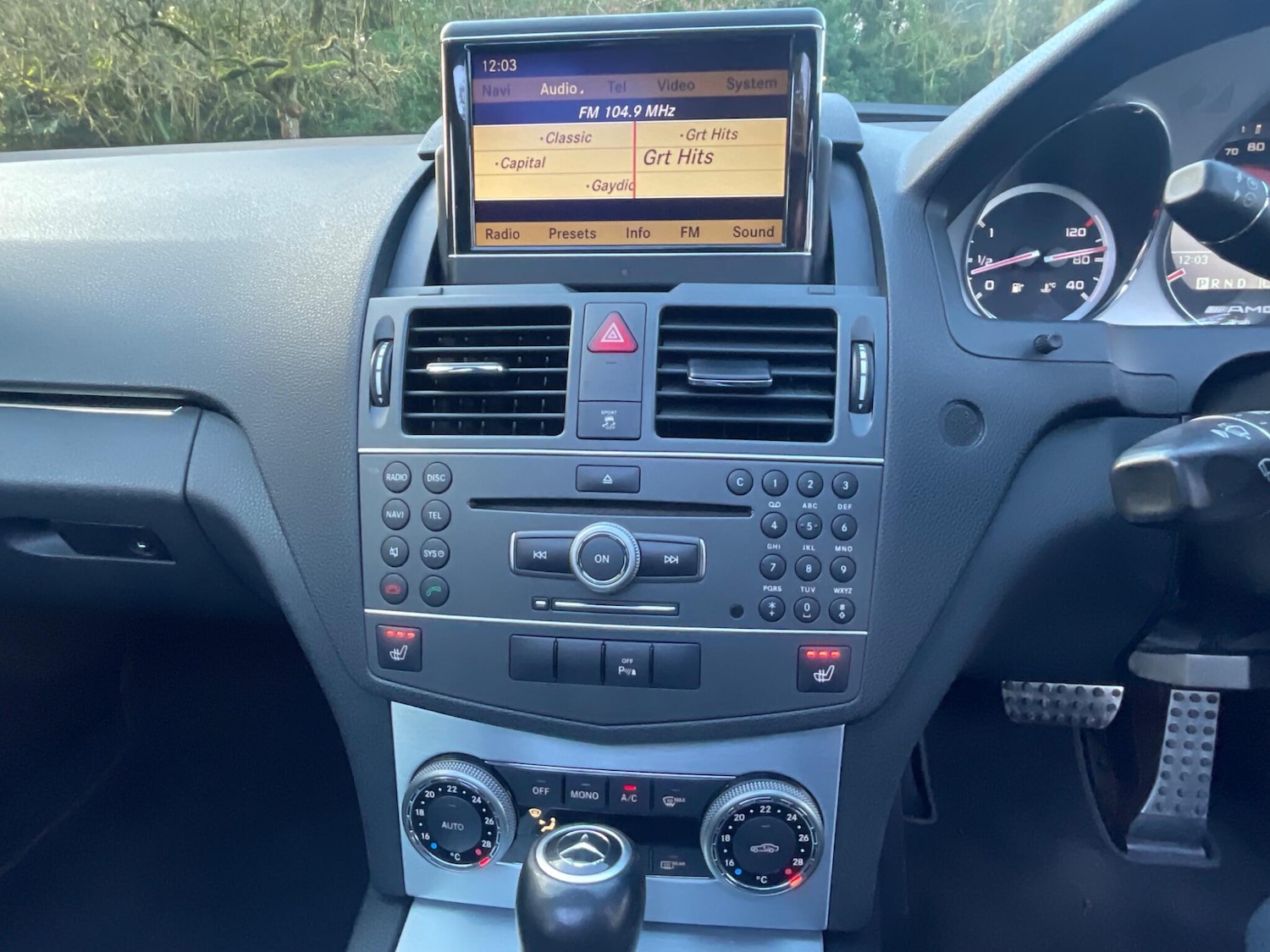 Used Mercedes-Benz C Class 2010 for sale - 77216082: Photo 32