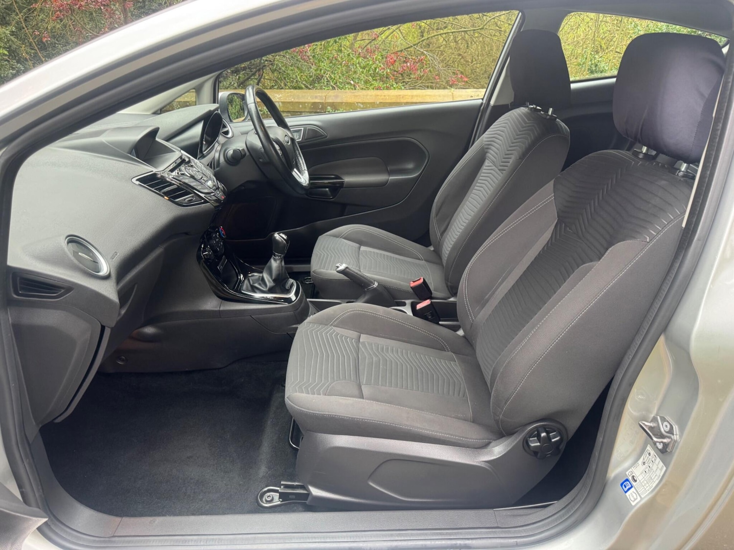 Used Ford Fiesta 2017 for sale - 78100932: Photo 16