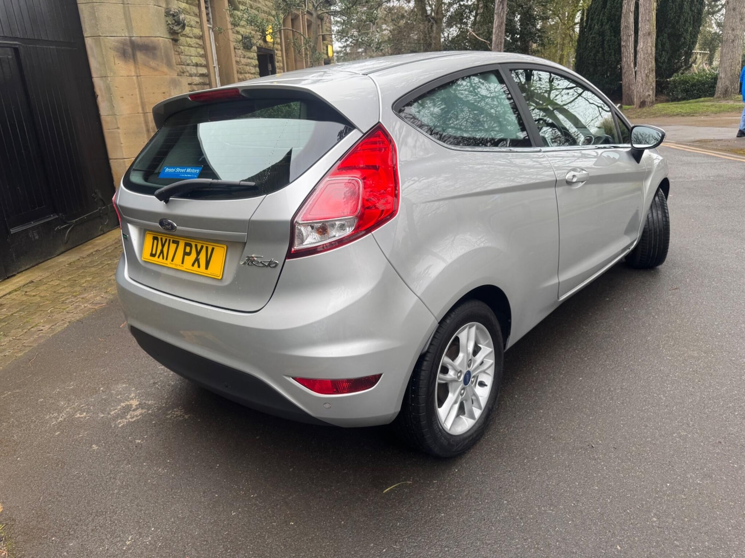 Used Ford Fiesta 2017 for sale - 78100932: Photo 2