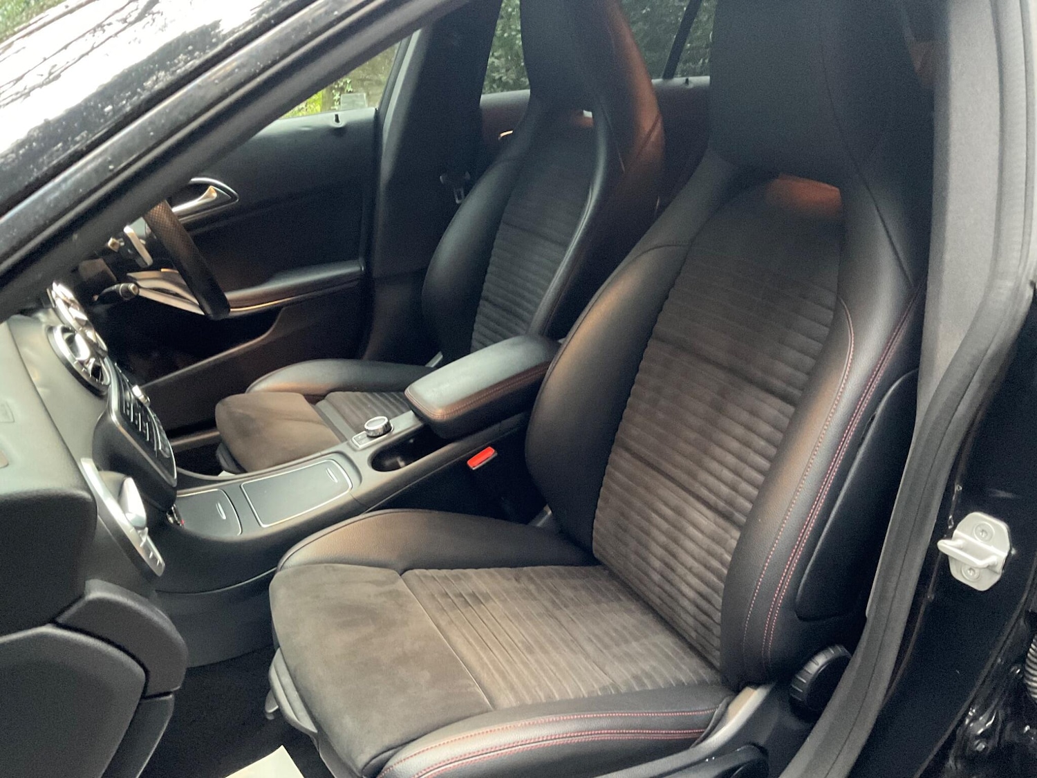 Used Mercedes-Benz CLA 2017 for sale - 76898468: Photo 33