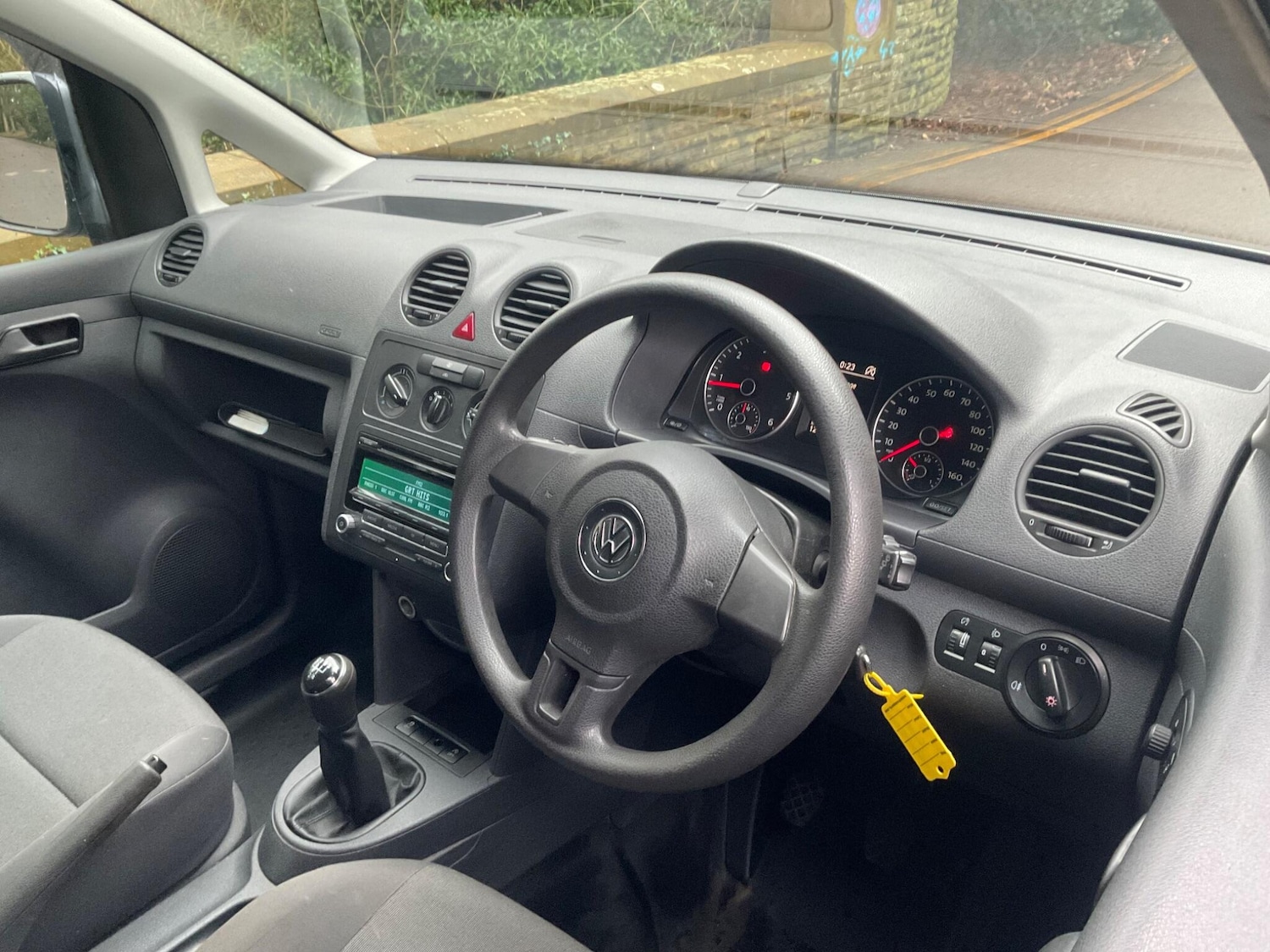 Used Volkswagen Caddy 2014 for sale - 77345413: Photo 23