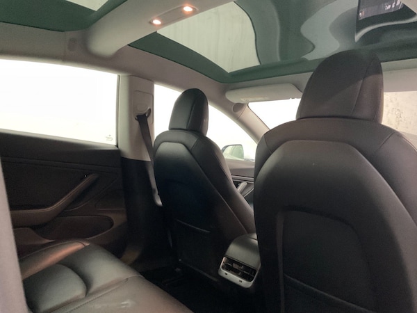 Used Tesla Model 3 2019 for sale - 67928618: Photo 18