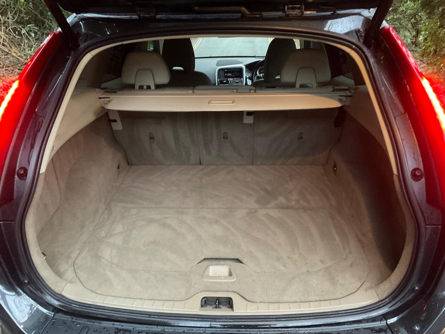 Used Volvo XC60 2011 for sale - 76935993: Photo 15