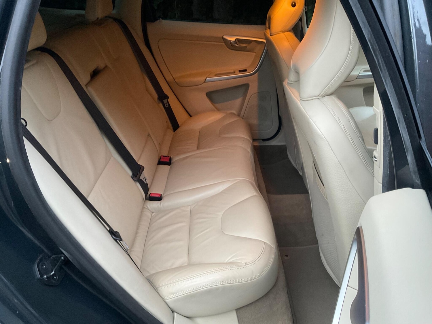 Used Volvo XC60 2011 for sale - 76935993: Photo 18