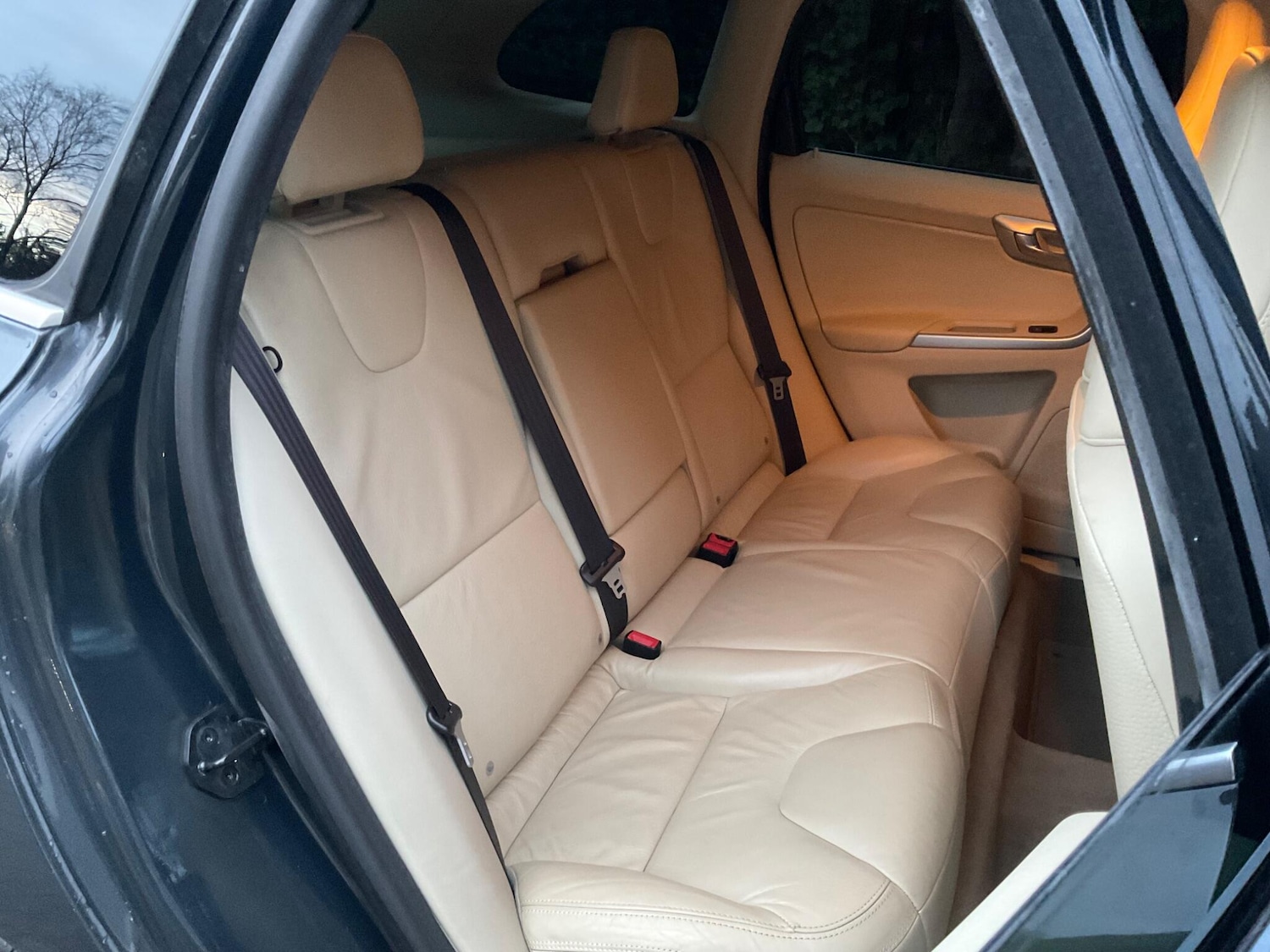 Used Volvo XC60 2011 for sale - 76935993: Photo 19