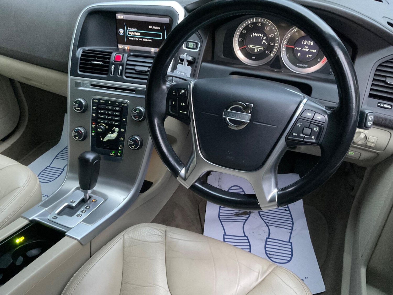 Used Volvo XC60 2011 for sale - 76935993: Photo 25