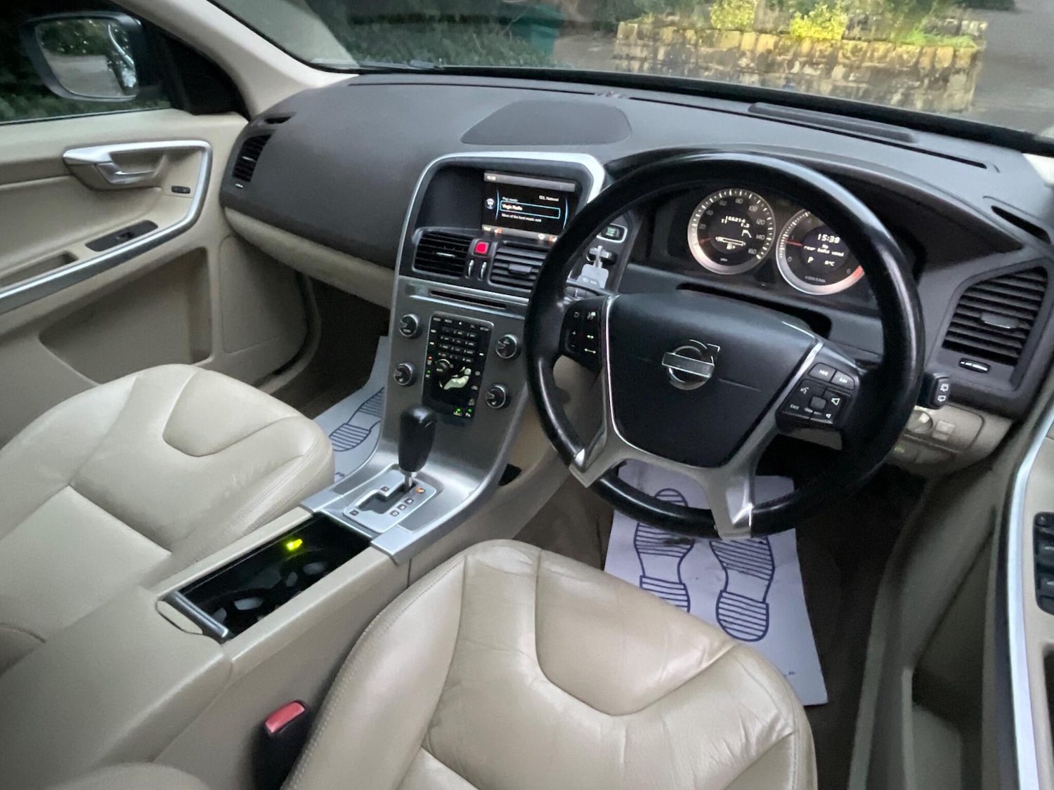 Used Volvo XC60 2011 for sale - 76935993: Photo 26