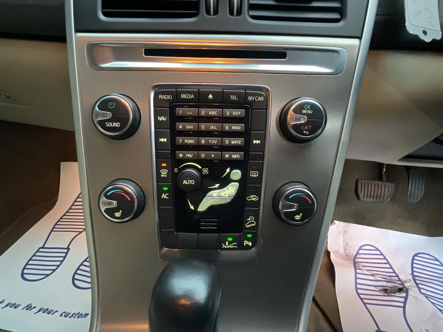 Used Volvo XC60 2011 for sale - 76935993: Photo 28