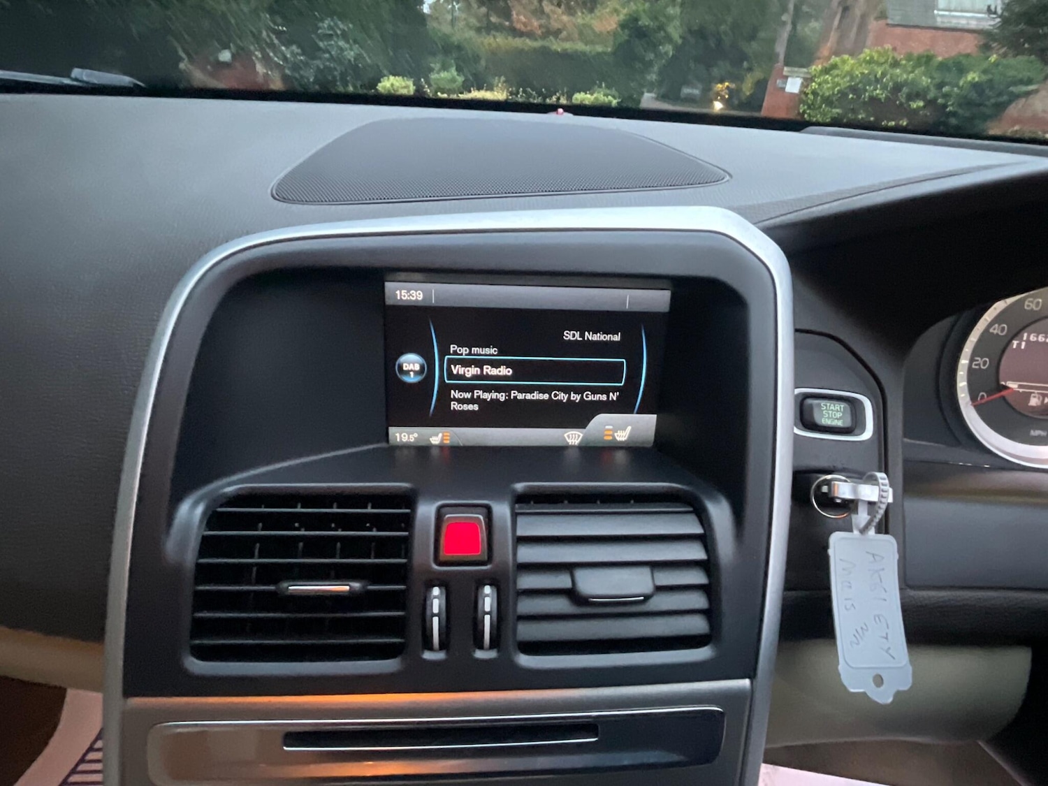 Used Volvo XC60 2011 for sale - 76935993: Photo 29