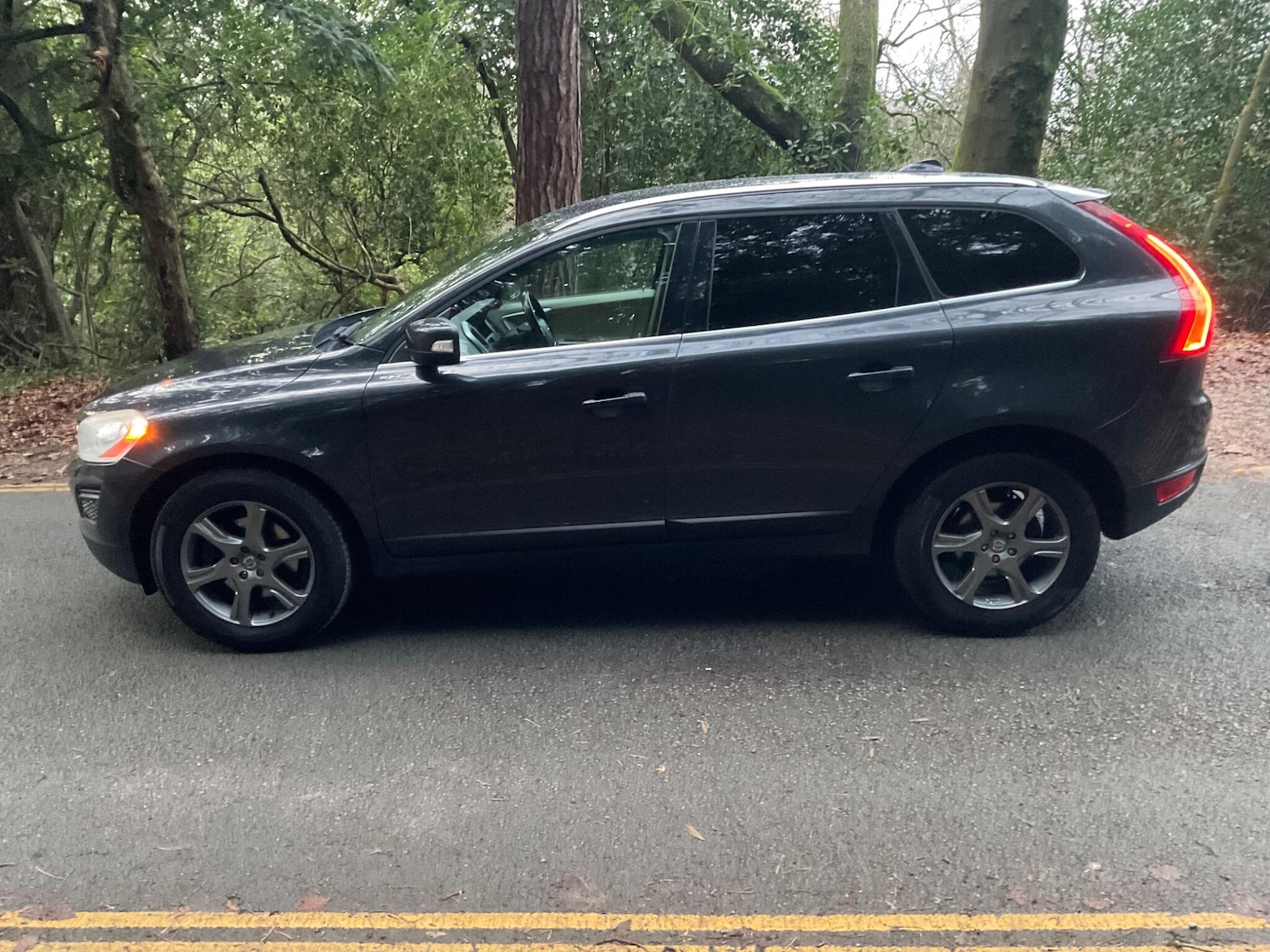 Used Volvo XC60 2011 for sale - 76935993: Photo 6