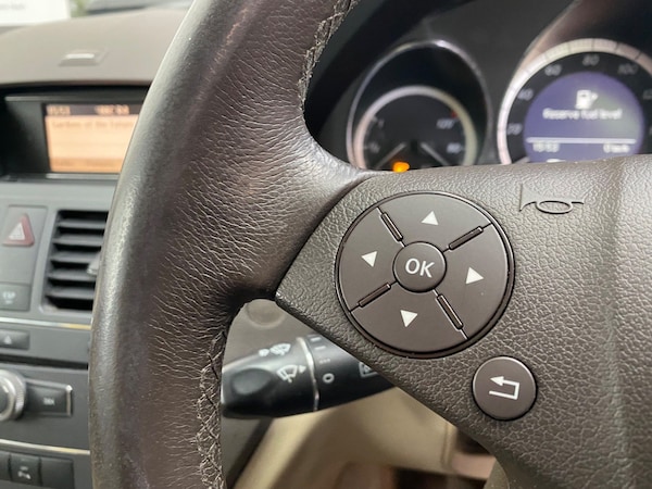 Used Mercedes-Benz C-Class 2009 for sale - 68586258: Photo 25