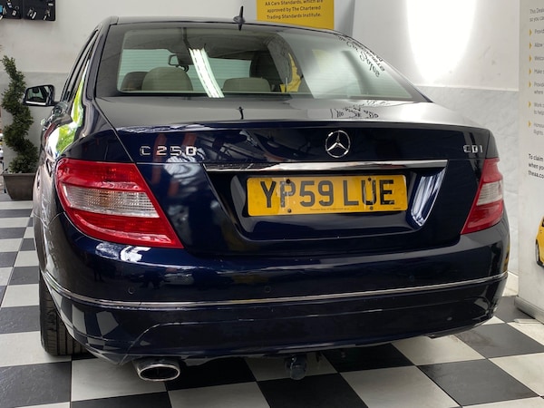Used Mercedes-Benz C-Class 2009 for sale - 68586258: Photo 38