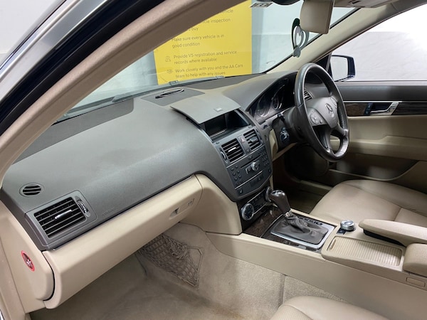 Used Mercedes-Benz C-Class 2009 for sale - 68586258: Photo 41