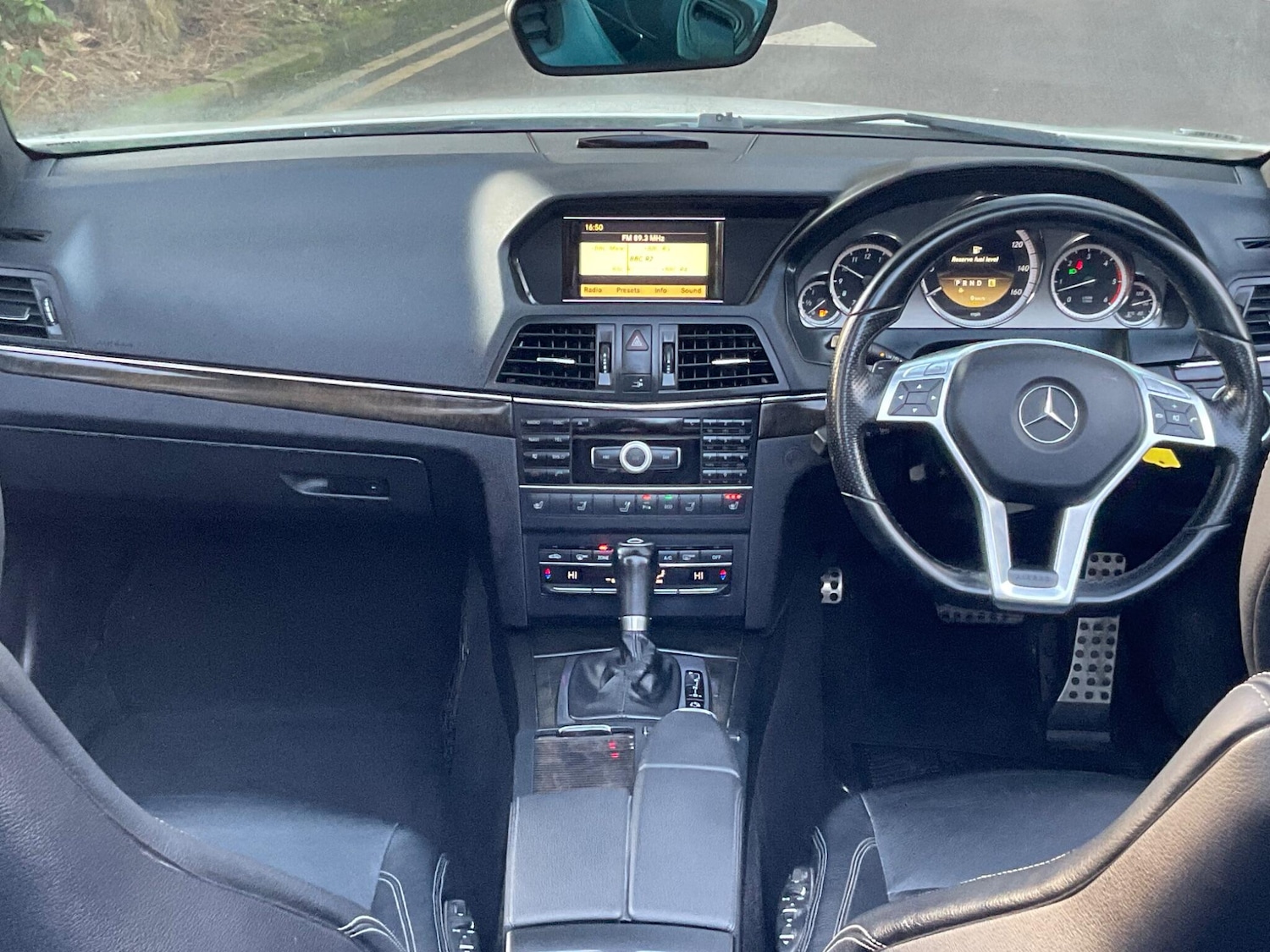 Used Mercedes-Benz E Class 2011 for sale - 77657506: Photo 13