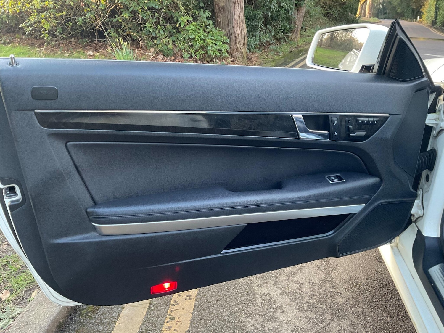 Used Mercedes-Benz E Class 2011 for sale - 77657506: Photo 17