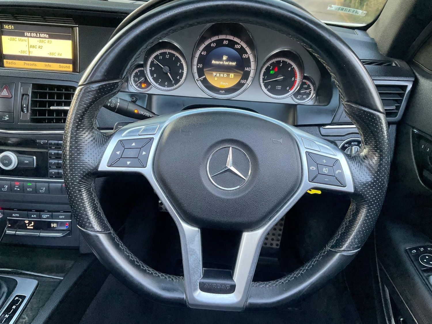 Used Mercedes-Benz E Class 2011 for sale - 77657506: Photo 24