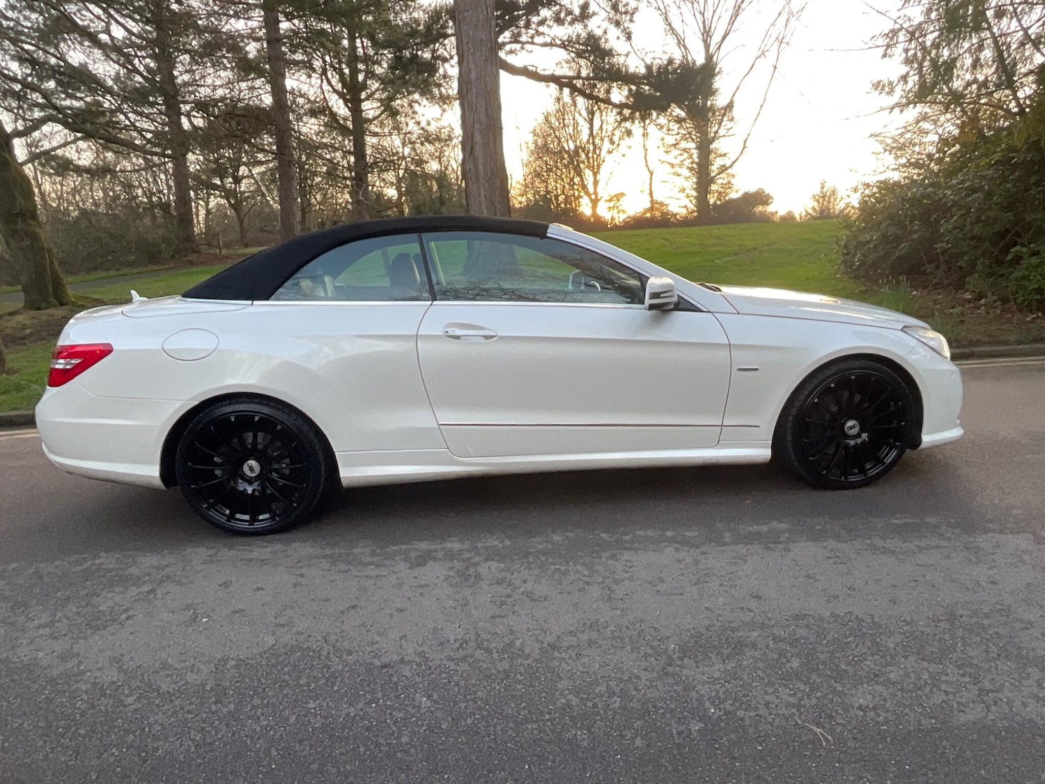 Used Mercedes-Benz E Class 2011 for sale - 77657506: Photo 35