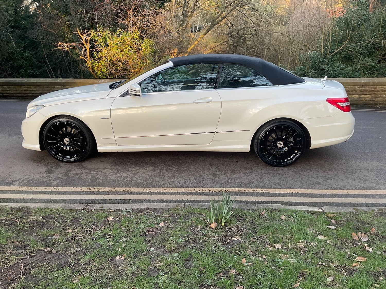 Used Mercedes-Benz E Class 2011 for sale - 77657506: Photo 41