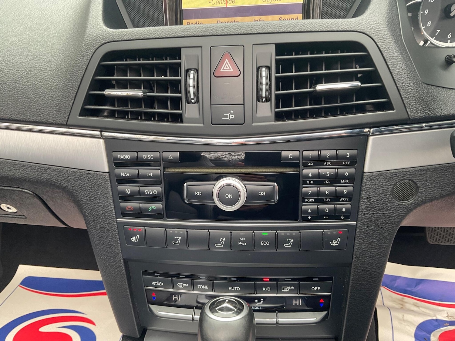 Used Mercedes-Benz E Class 2012 for sale - 77330430: Photo 25