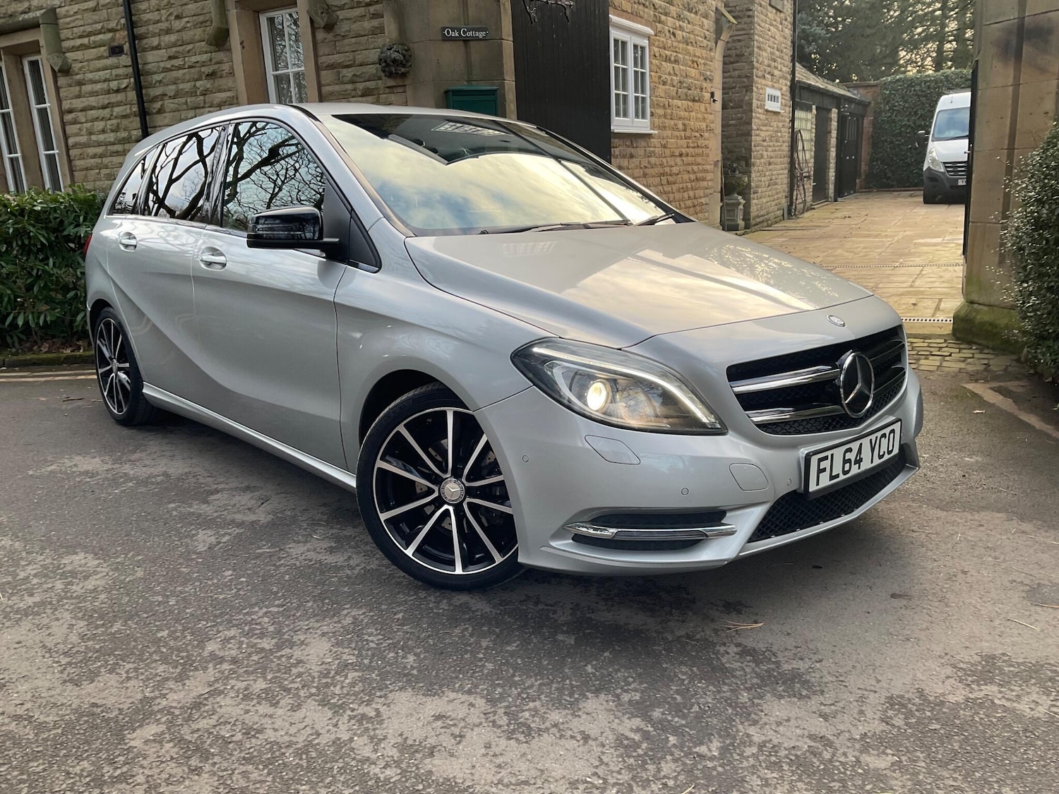 Used Mercedes-Benz B Class 2014 for sale - 77358532: Photo 1