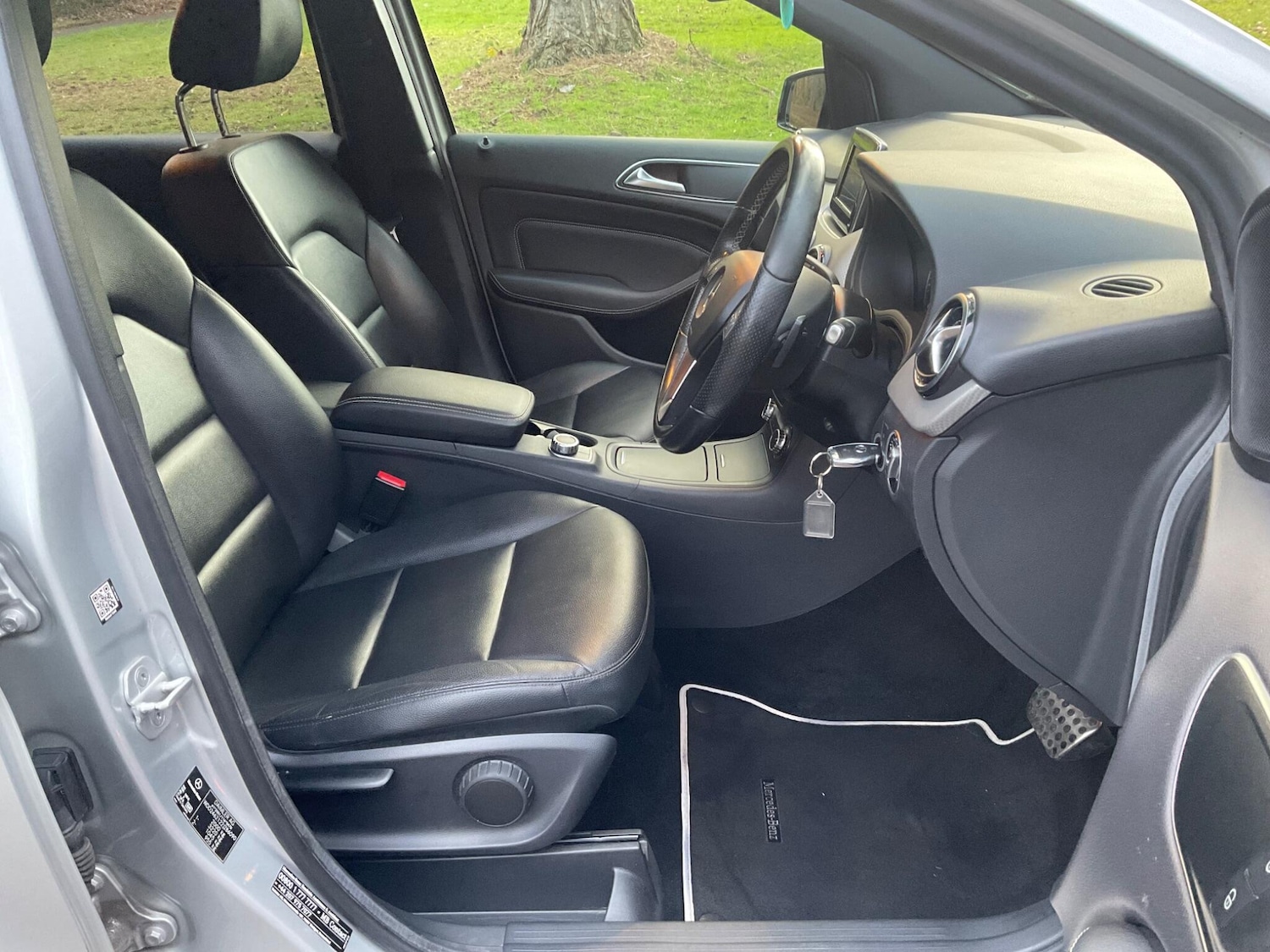 Used Mercedes-Benz B Class 2014 for sale - 77358532: Photo 11