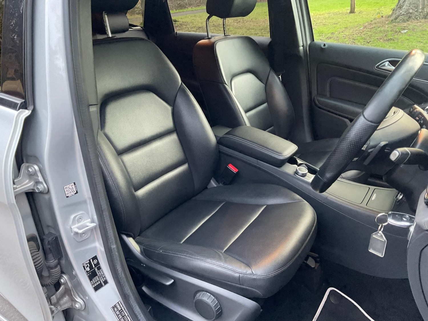 Used Mercedes-Benz B Class 2014 for sale - 77358532: Photo 12