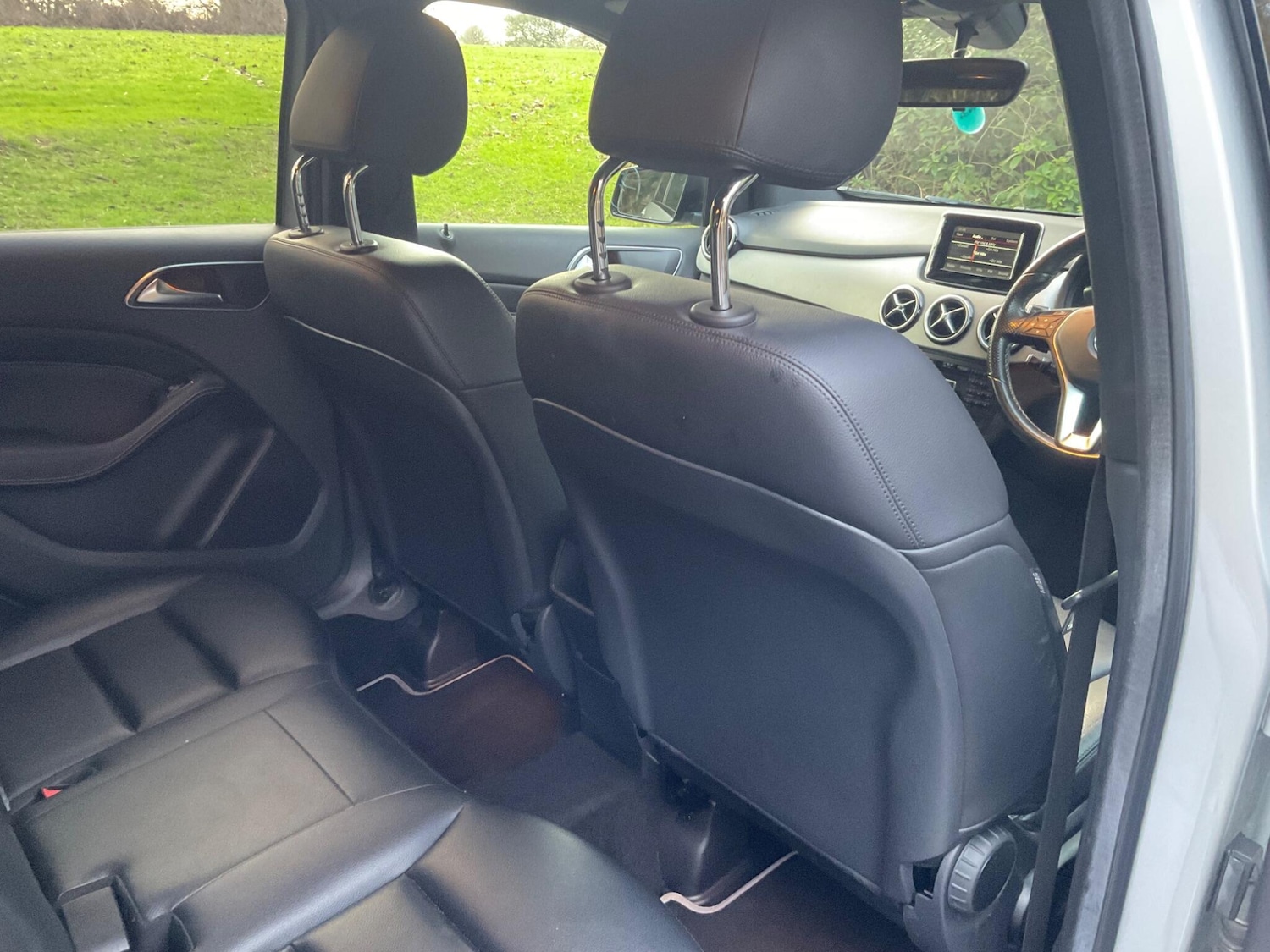 Used Mercedes-Benz B Class 2014 for sale - 77358532: Photo 19