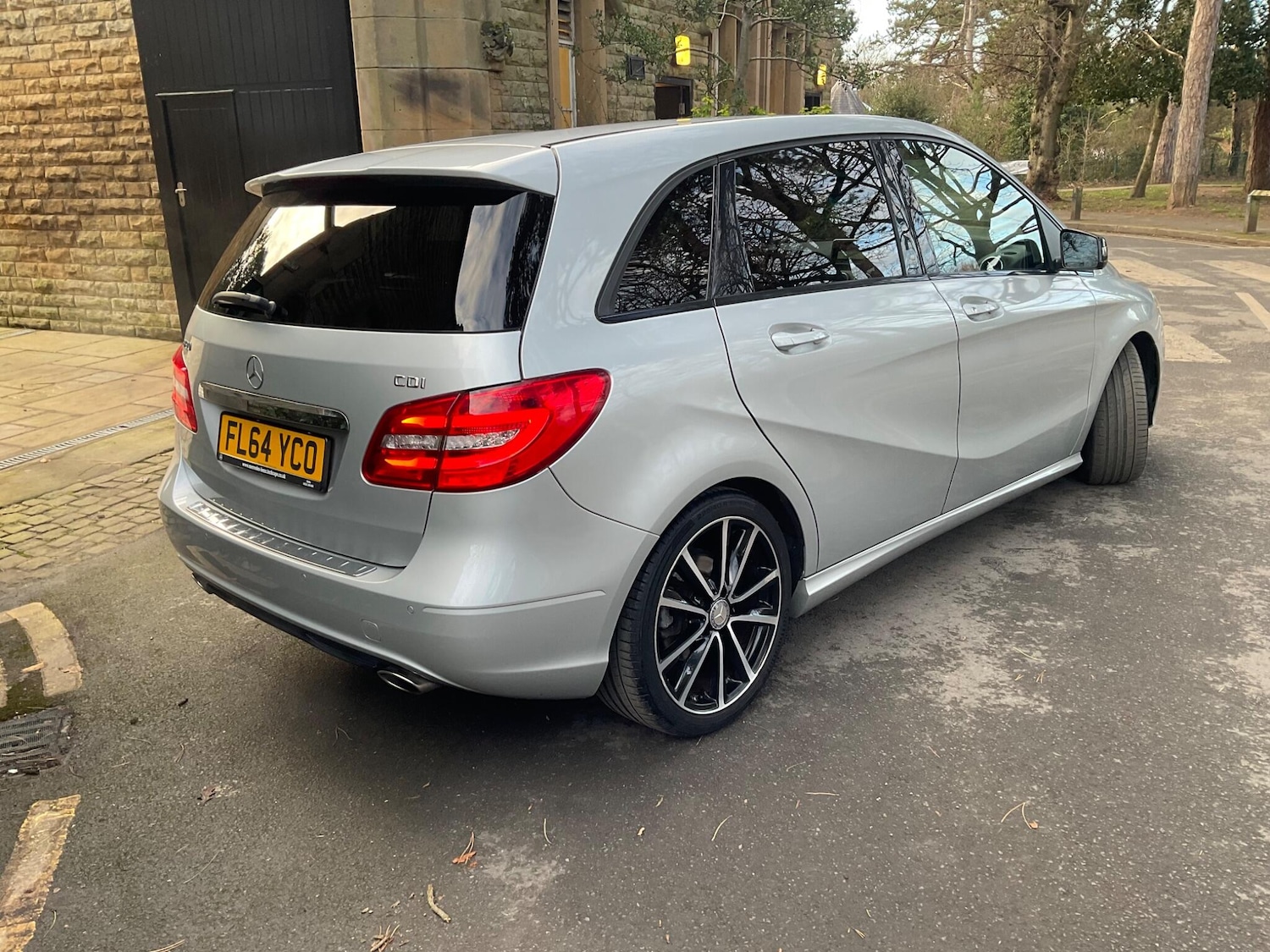 Used Mercedes-Benz B Class 2014 for sale - 77358532: Photo 2