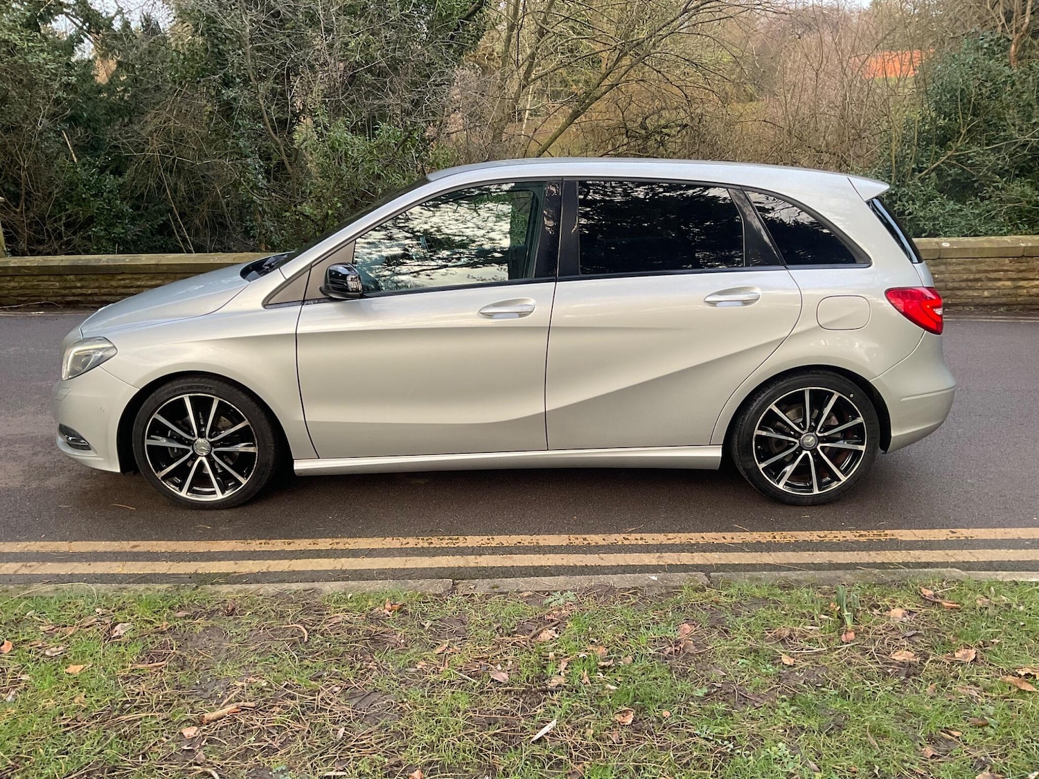 Used Mercedes-Benz B Class 2014 for sale - 77358532: Photo 6