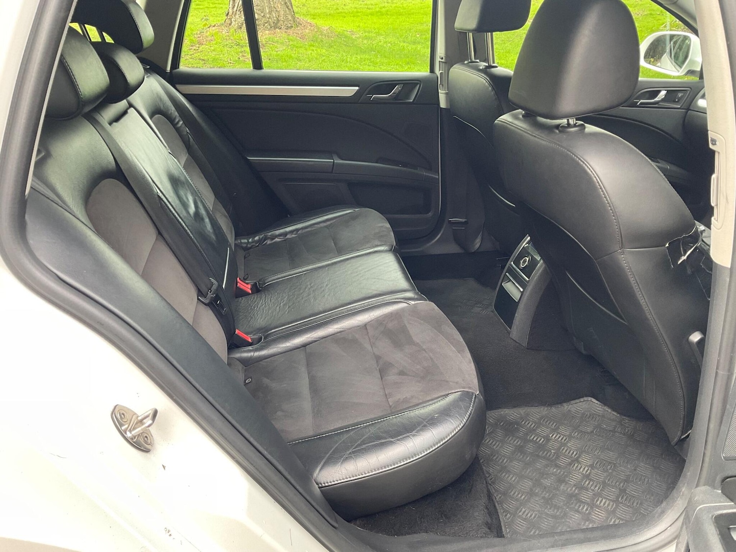 Used Skoda Superb 2015 for sale - 77882690: Photo 15