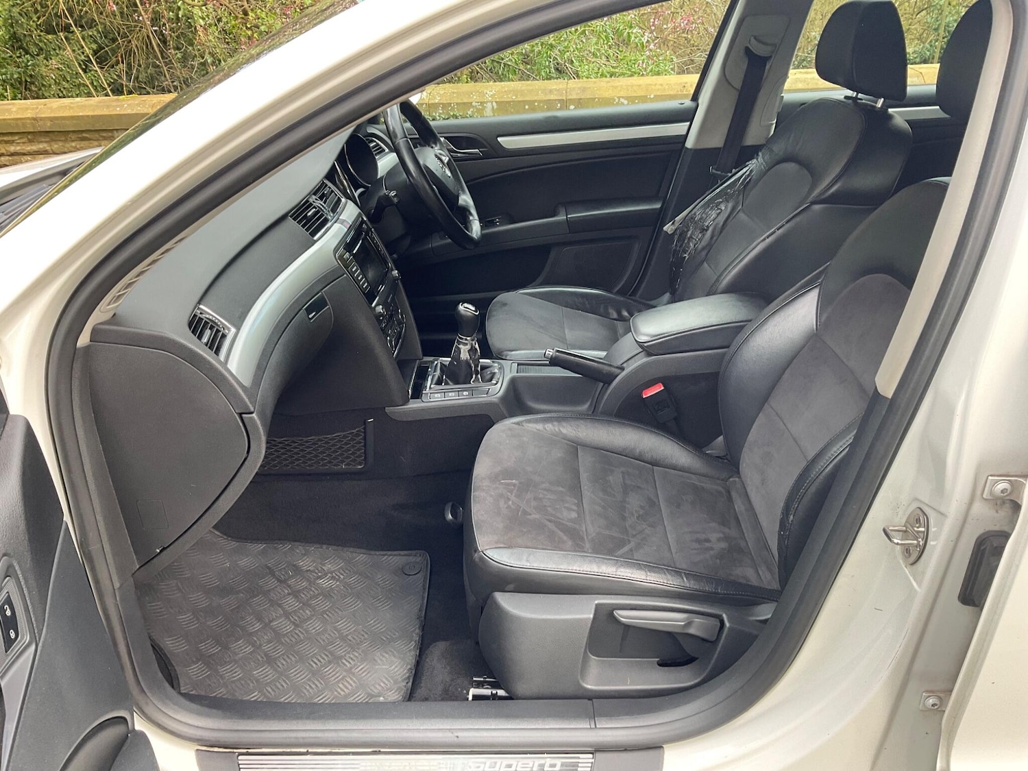 Used Skoda Superb 2015 for sale - 77882690: Photo 20