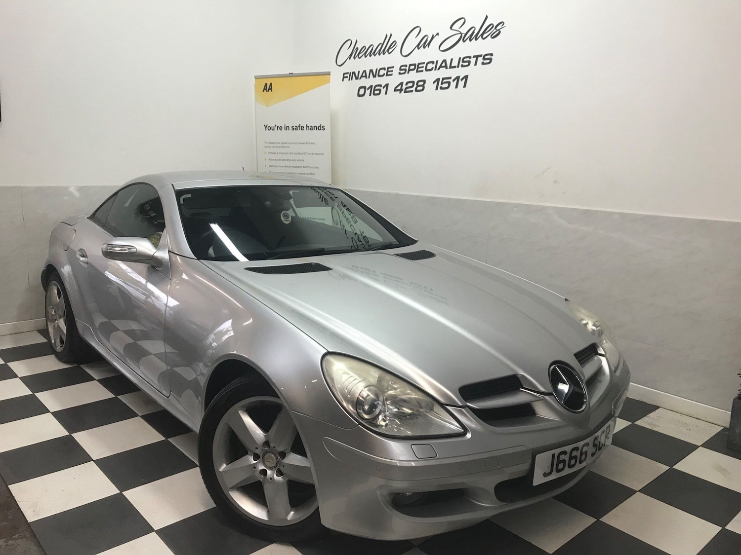 Used Mercedes-Benz SLK 2007 for sale - 77424994: Photo 2