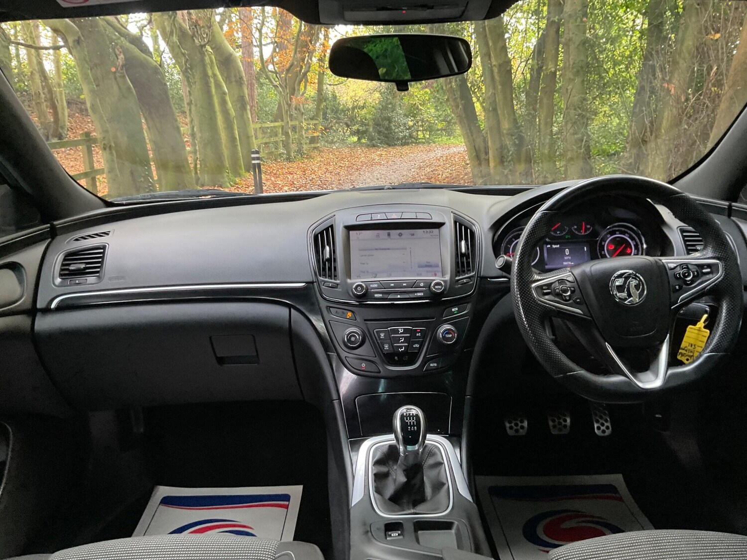 Used Vauxhall Insignia 2015 for sale - 76388532: Photo 13