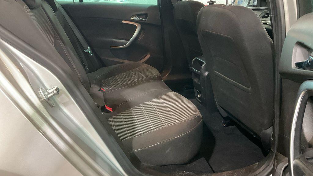 Used Vauxhall Insignia 2015 for sale - 76388532: Photo 8