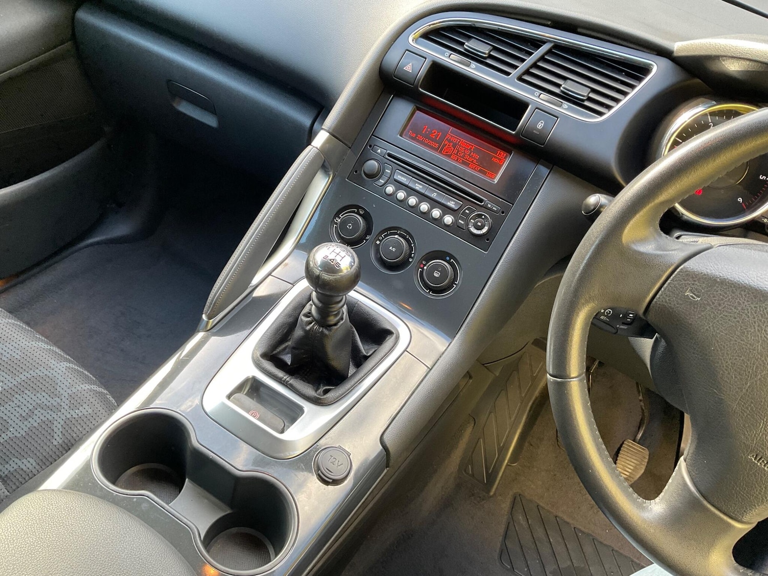 Used Peugeot 3008 2011 for sale - 76398817: Photo 25